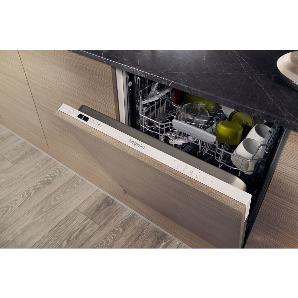 Hotpoint integrated dishwasher full size, white HIC 3B+26 UK Hotpoint