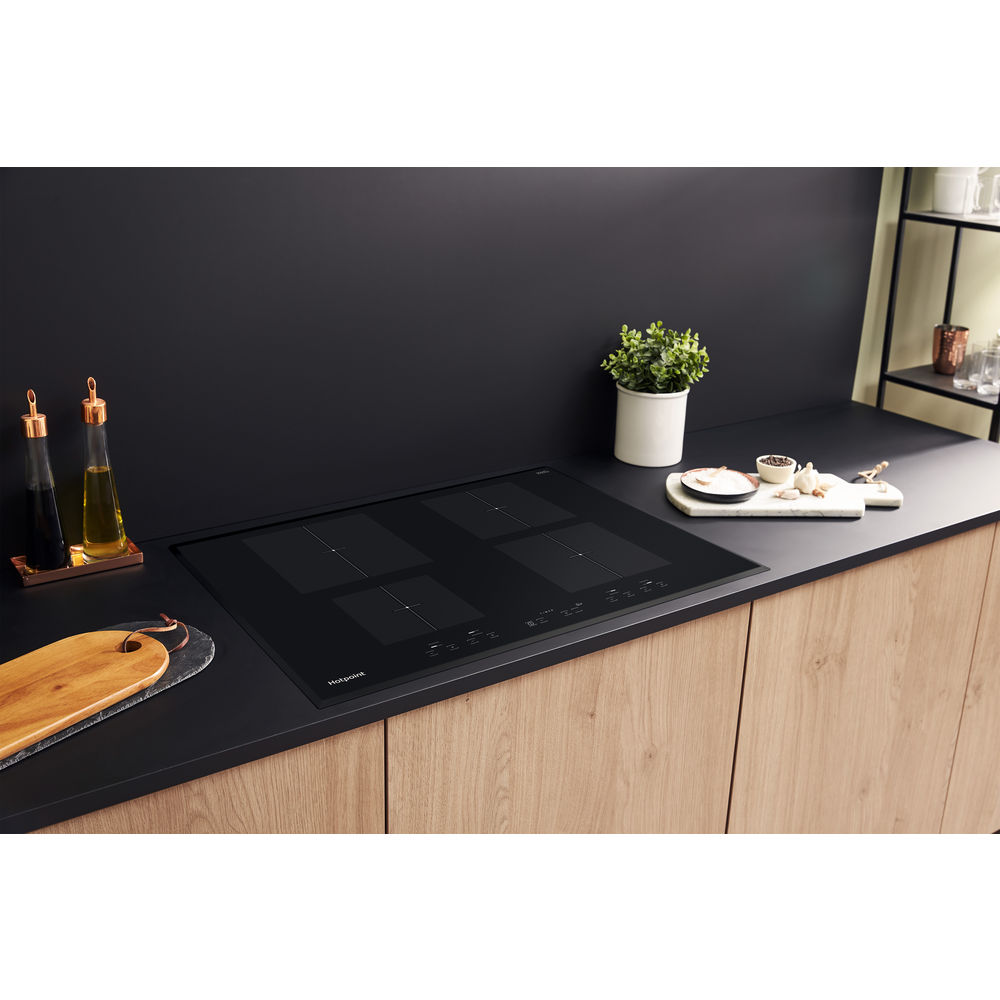 Hotpoint induction glass-ceramic hob - CIA 640 B | Hotpoint