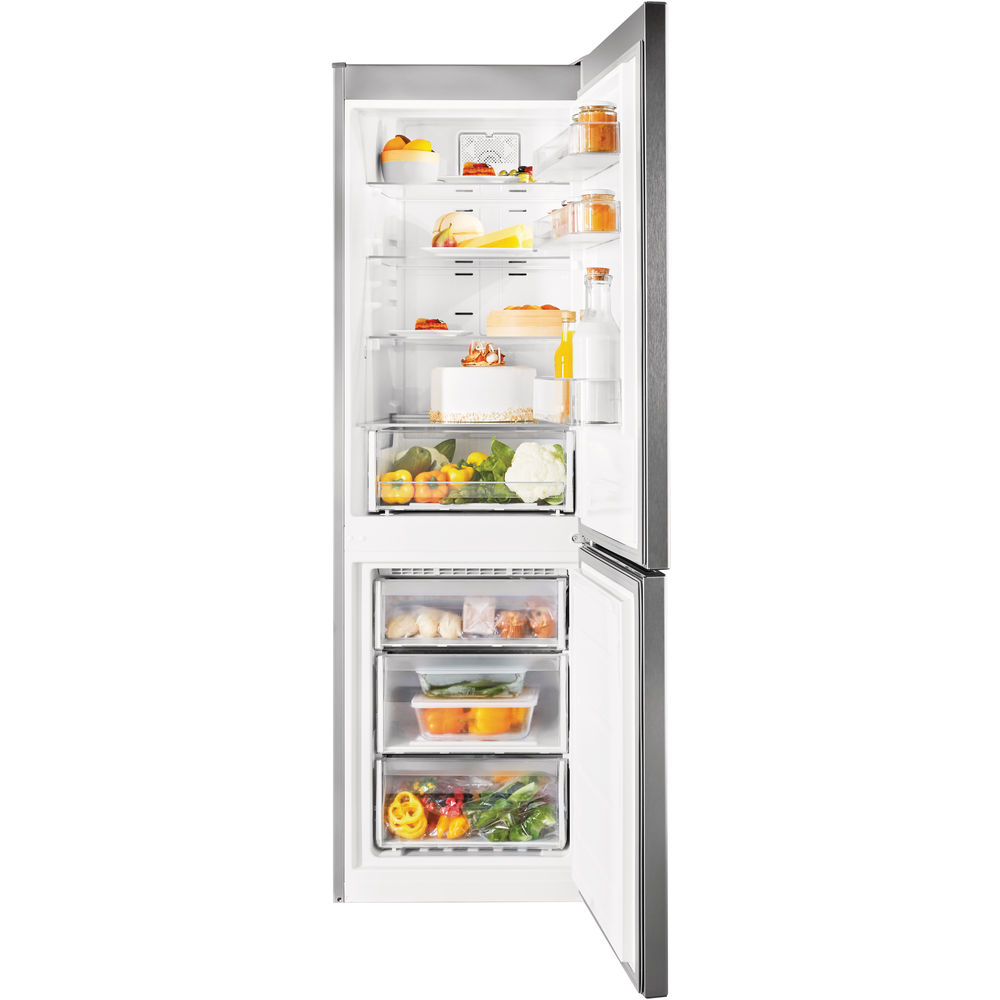 Отдельно стоящий холодильник в коробе